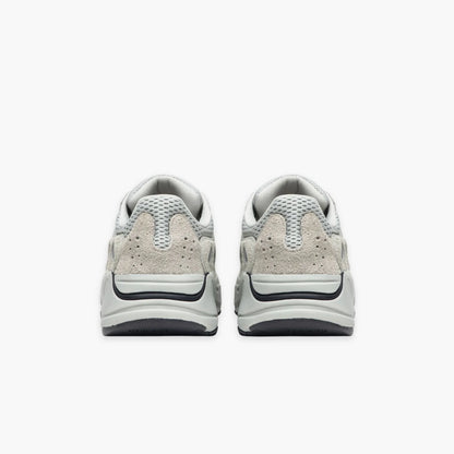 YZY 700 'SALT'
