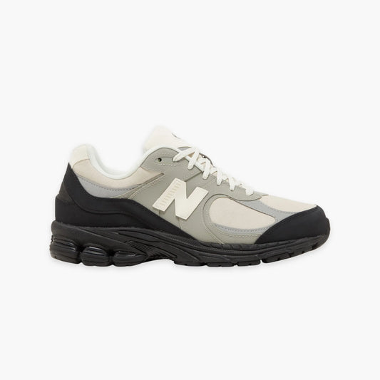 NB 2002R 'STONE GREY'