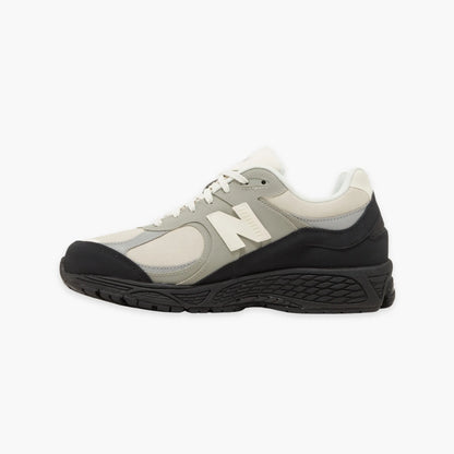NB 2002R 'STONE GREY'