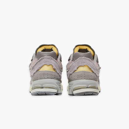 NB 2002R 'LUNAR'