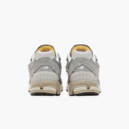 NB 2002R 'GREY'