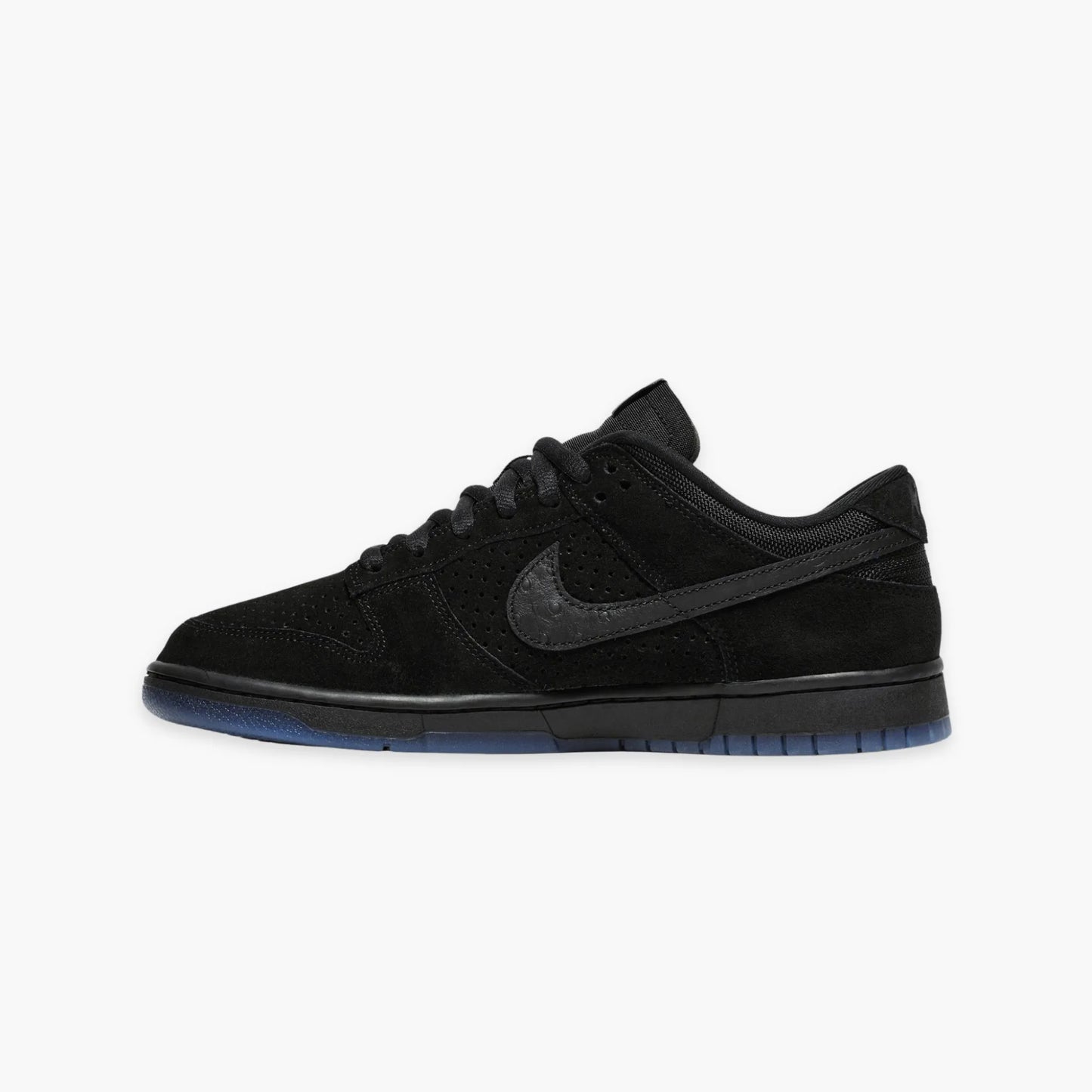 DUNK 'UNDEFEATED'