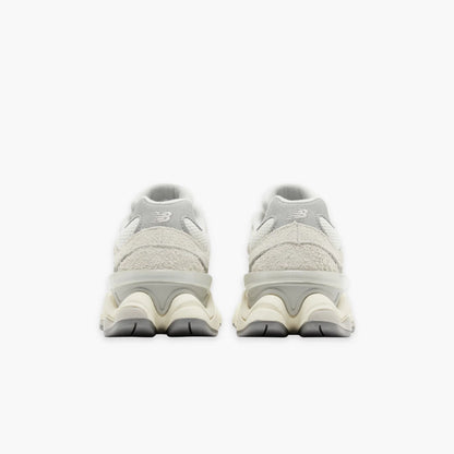NB 9060 'MOONBEAM'